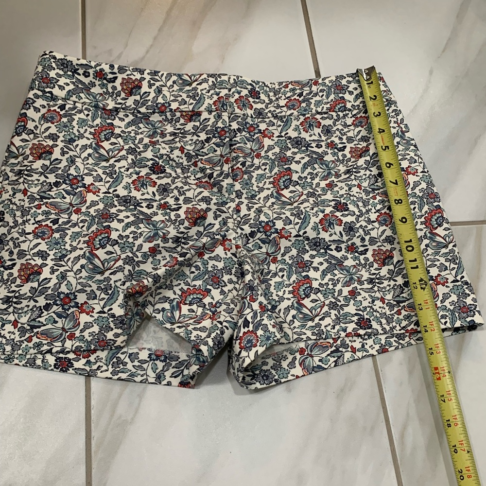 NWOT Loft Riviera Shorts - Size 10
